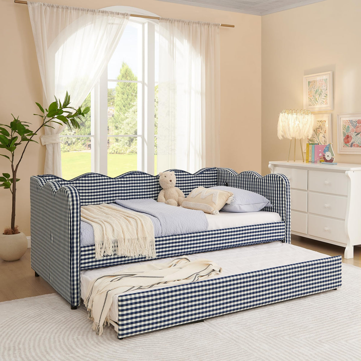 Twin Linen Upholstered Daybed with Pop Up Trundle and USB Port Y565